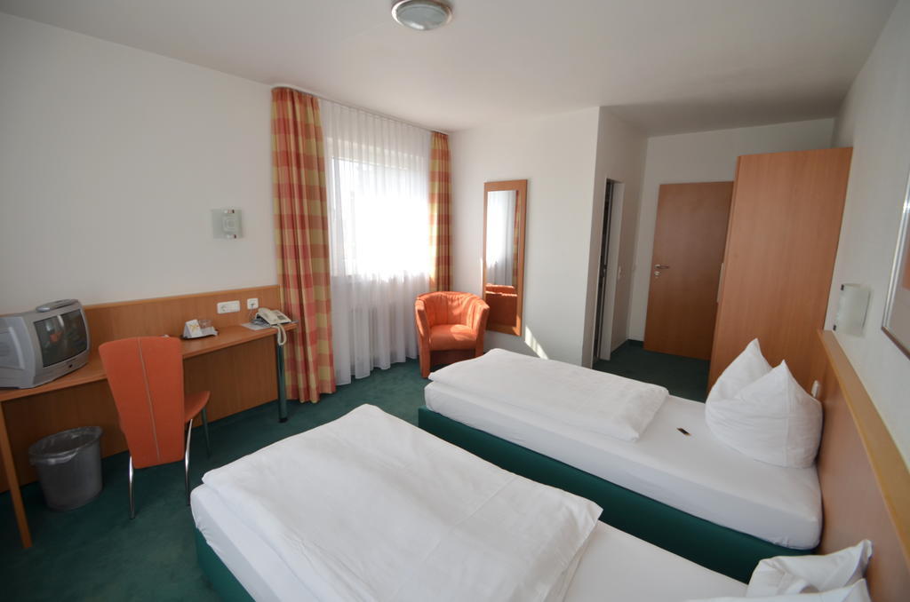 Landhotel Sulzbacher Hof Sulzbach  Quarto foto